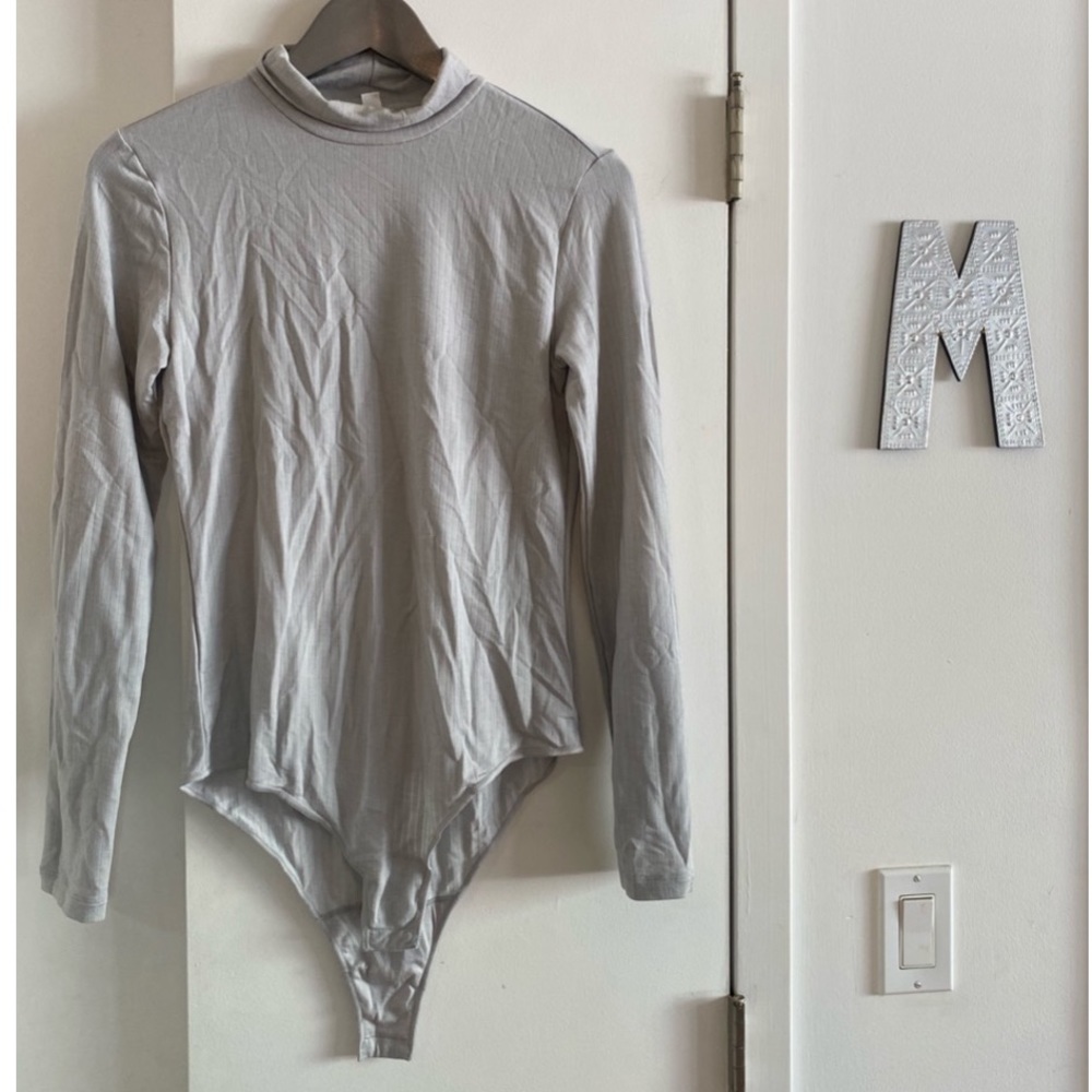 Uniqlo grey turtleneck bodysuit Medium - Heat Tech